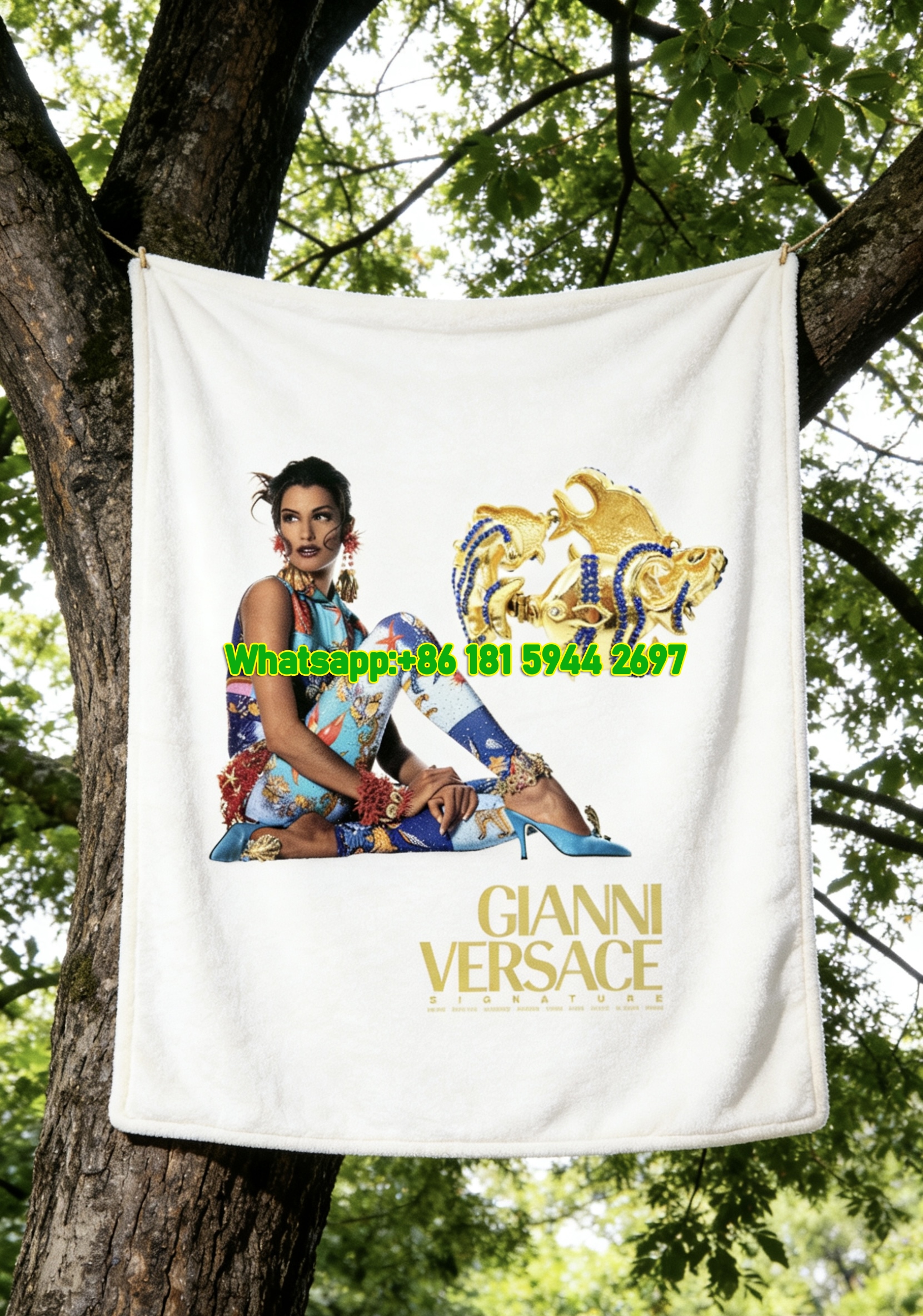 Gianni Versace Signature Ocean Print Flannel Throw Blanket in Blue Gold and Red IMG_1583
